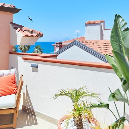 Villa Rosa Residence Санта-Мария-ди-Кастеллабате Экстерьер фото