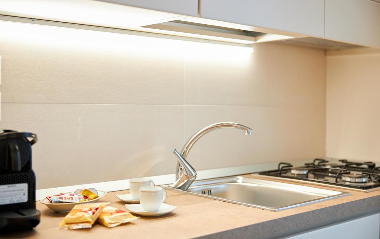 Villa Rosa Residence Санта-Мария-ди-Кастеллабате Экстерьер фото