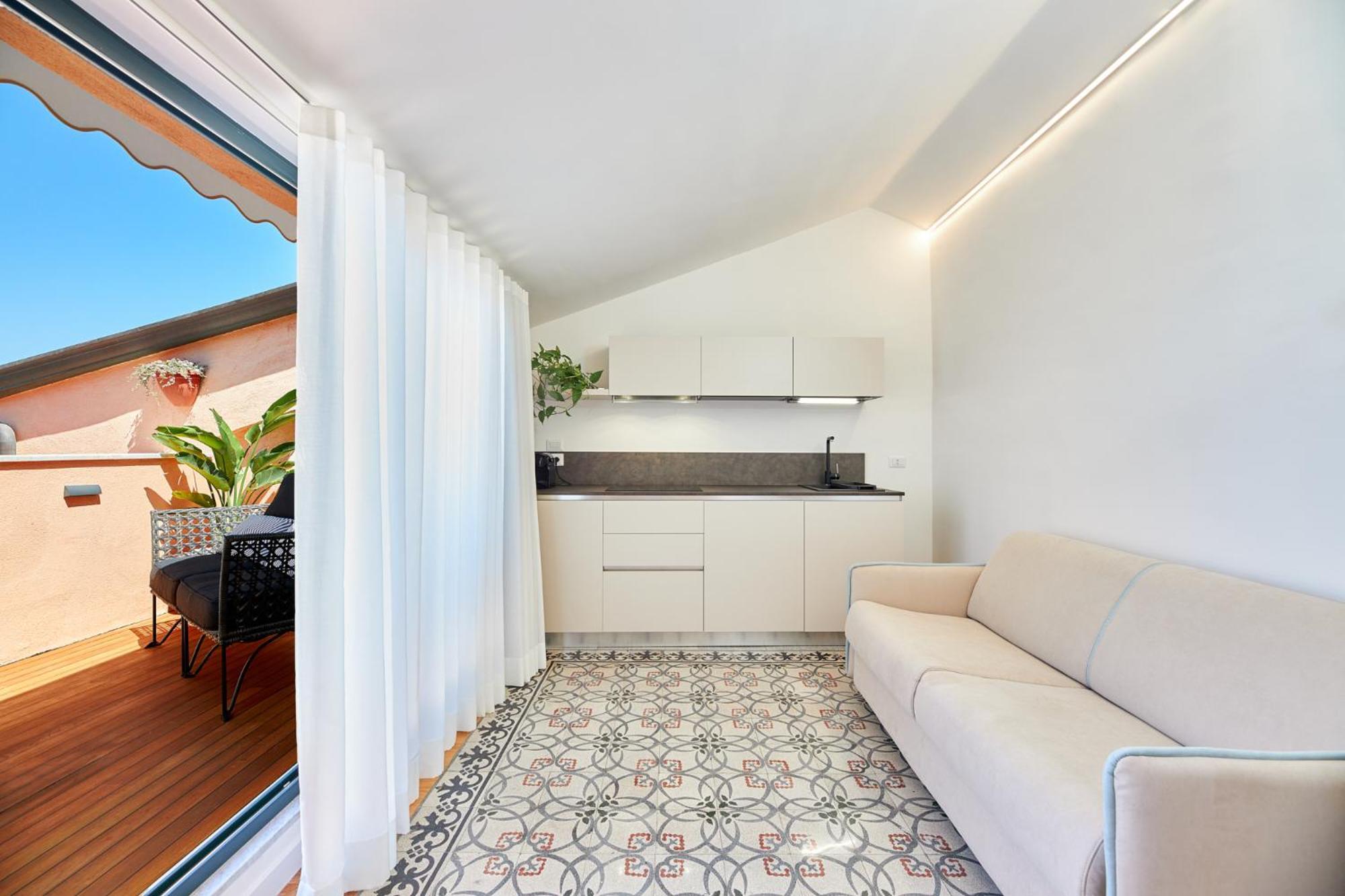 Villa Rosa Residence Санта-Мария-ди-Кастеллабате Экстерьер фото